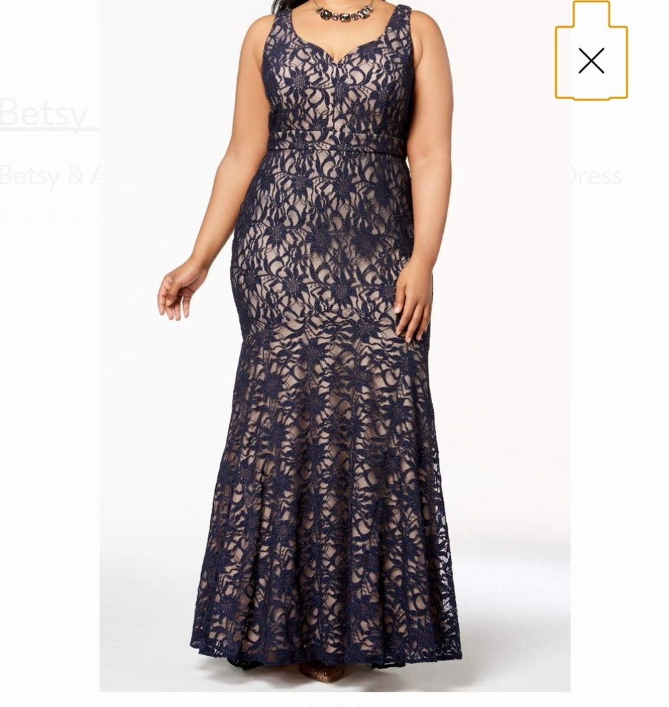 NWT Betsy Adam Gown